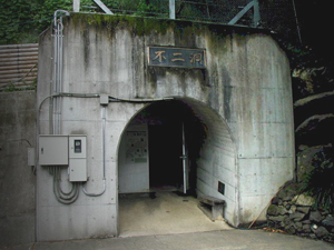 �s�񓴓���