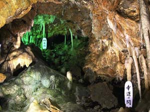 �s�񓴓���