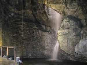 不二洞内の鍾乳石