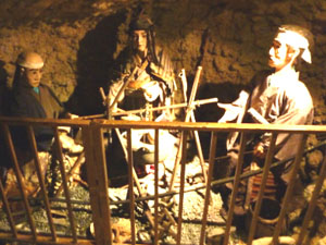 �s�񓴓���